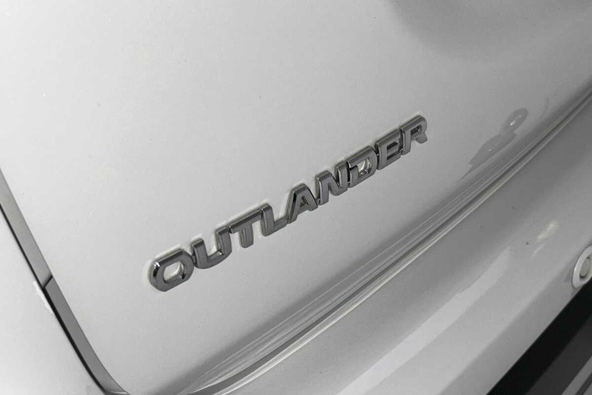 2021 Mitsubishi Outlander ES ZL