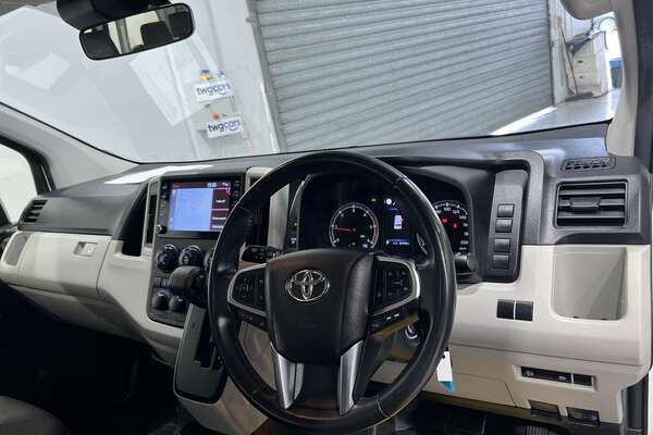 2022 Toyota Hiace Commuter GDH322R