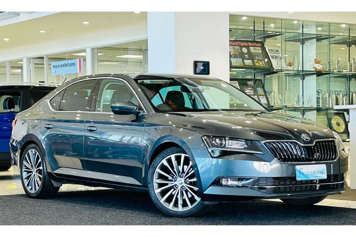 2019 ŠKODA Superb 162TSI NP