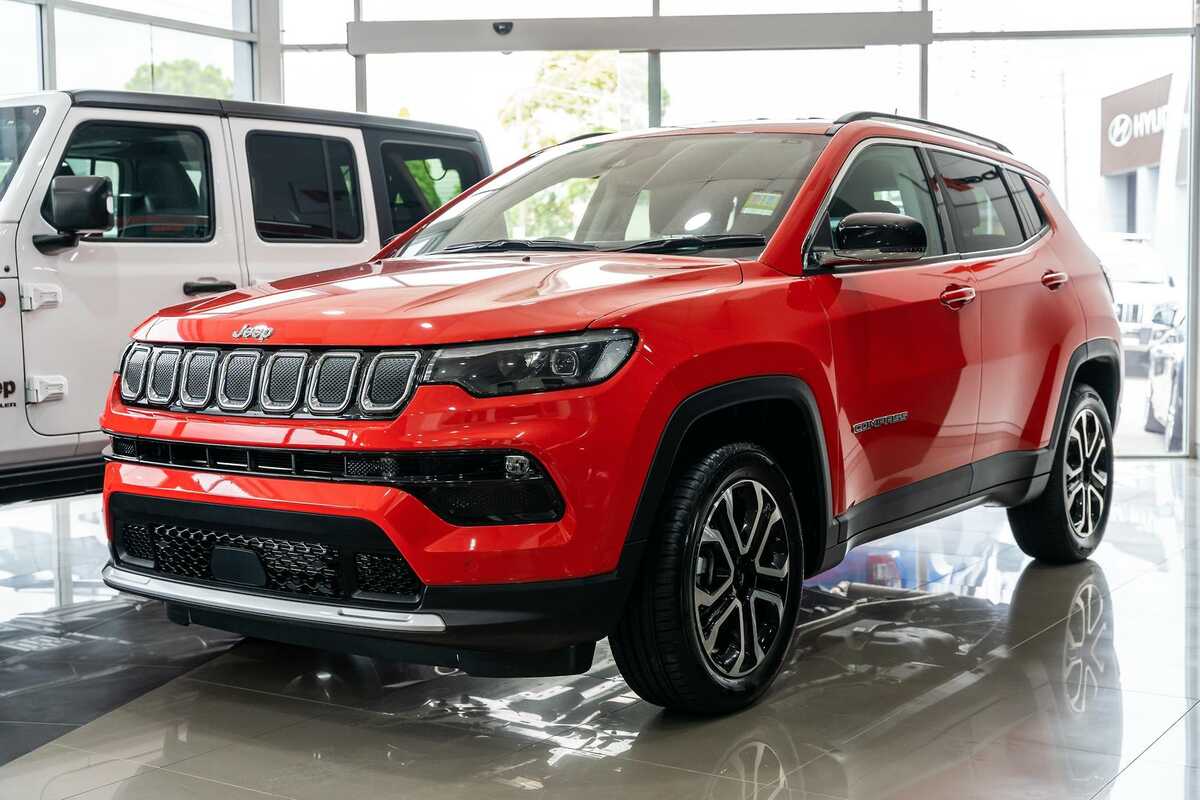 2022 Jeep Compass Limited M6