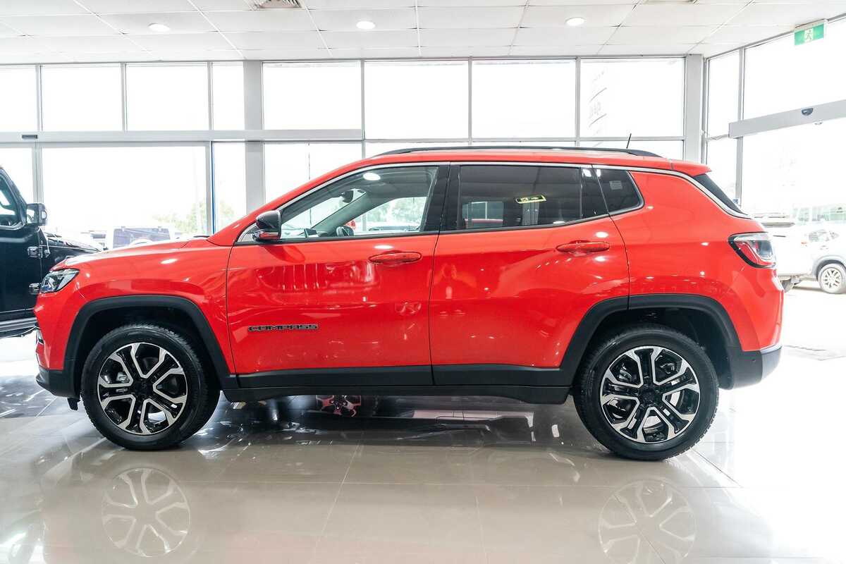 2022 Jeep Compass Limited M6