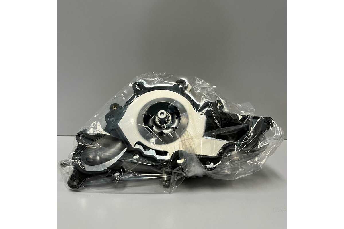 Genuine Toyota Water Pump - LandCruiser 79/200 Series - 1VD - 1610059366