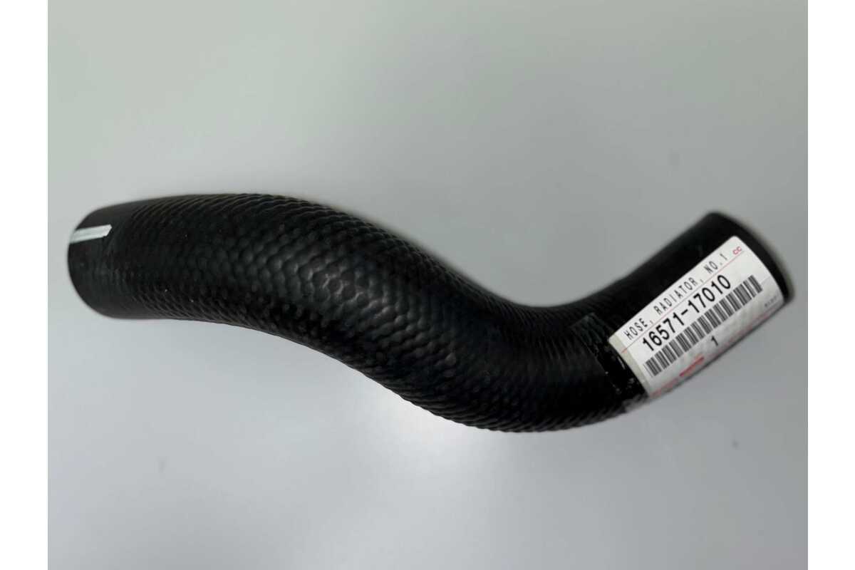 Genuine Toyota Radiator Hose - LandCruiser 80/100 Series - 1HZ/1HDT - 1657117010