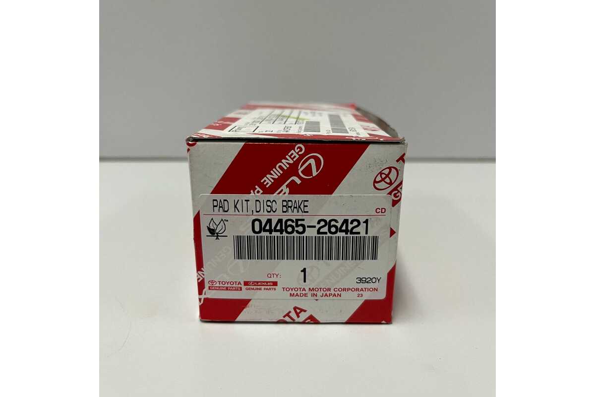 Genuine Toyota Front Brake Pads - HiAce 200 Series - 2009-19 - 0446526421