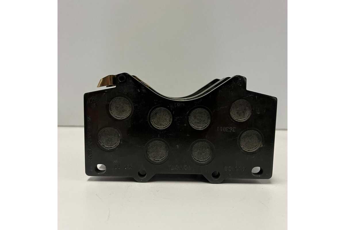Genuine Toyota Front Brake Pads - LandCruiser 200 Series - 04465YZZU2