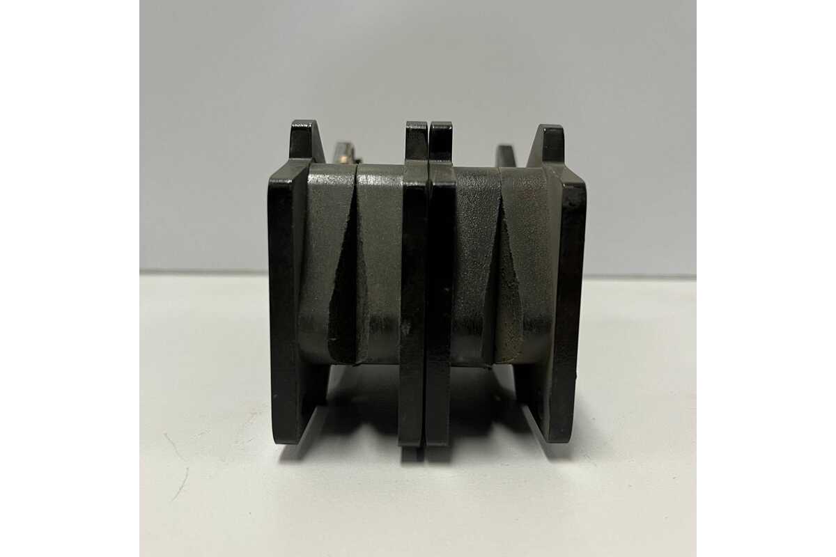 Genuine Toyota Front Brake Pads - LandCruiser 200 Series - 04465YZZU2