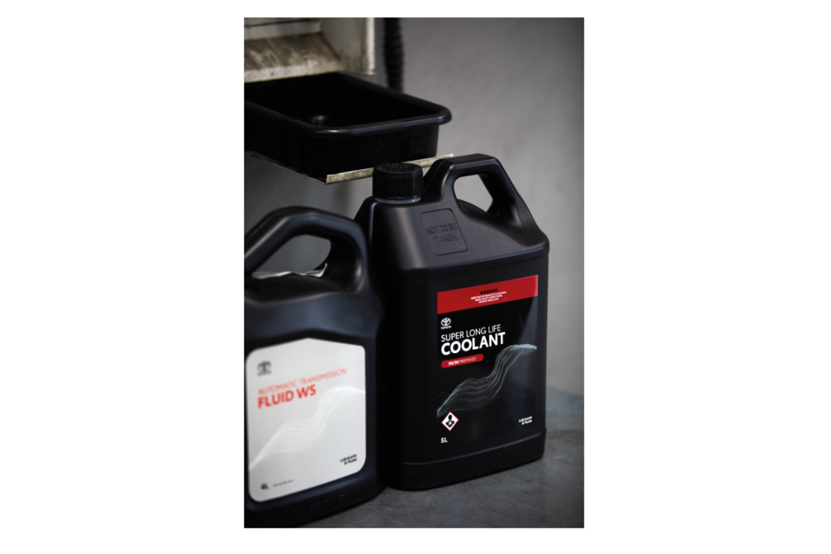 Genuine Toyota Super Long Life Coolant 5Lt - 50/50 Premixed - 0888980431