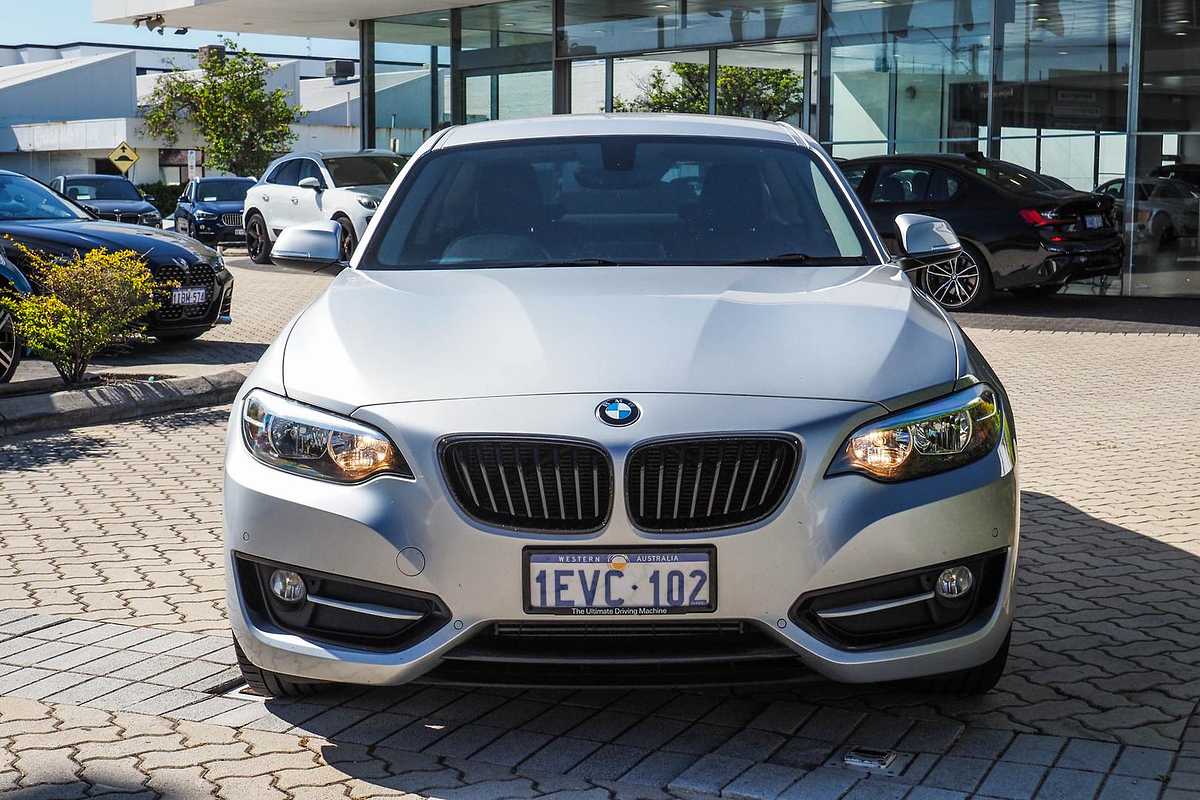 2015 BMW 2 Series 220i Sport Line F22