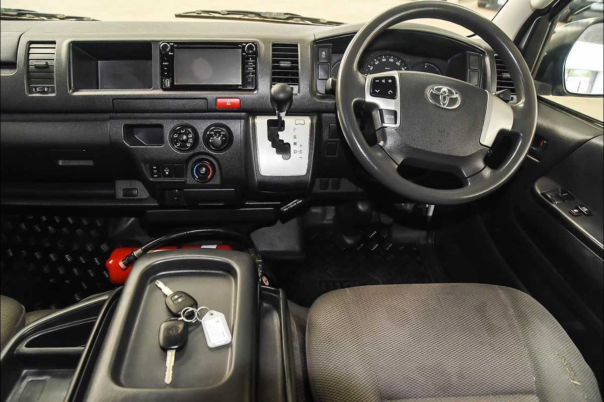 2017 Toyota Hiace Commuter TRH223R