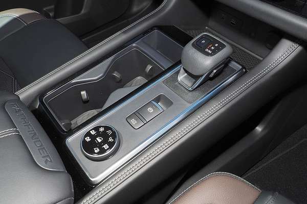2023 Nissan Pathfinder Ti-L R53