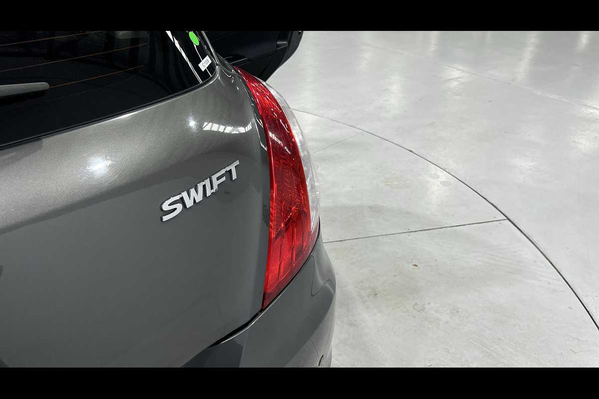 2013 Suzuki Swift GLX FZ