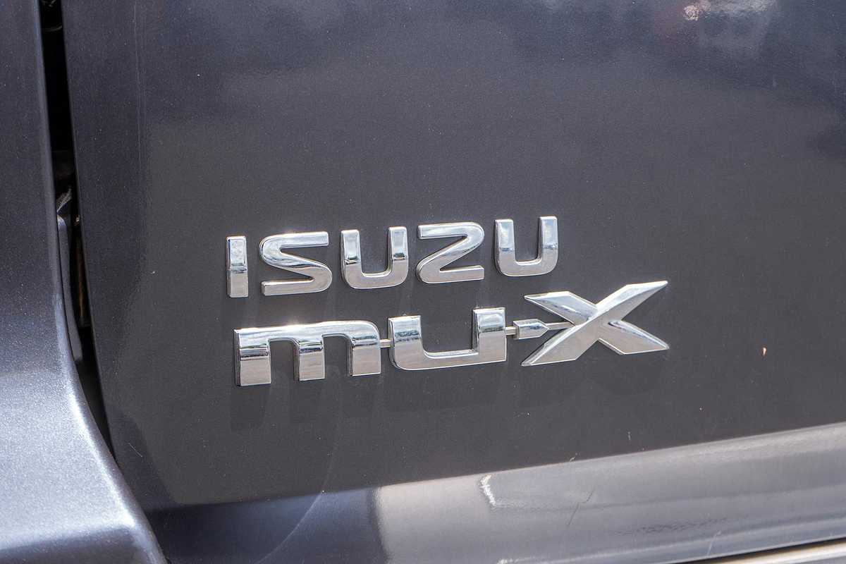 2018 Isuzu MU-X LS-T