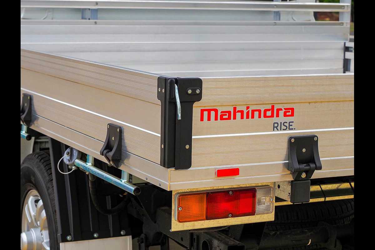 2023 Mahindra PIK-UP S11 4X4