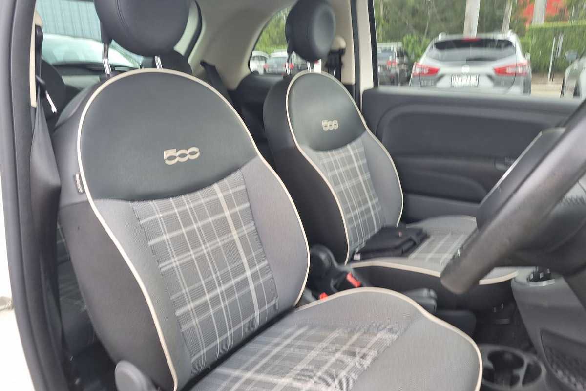 2017 Fiat 500 Lounge Series 4