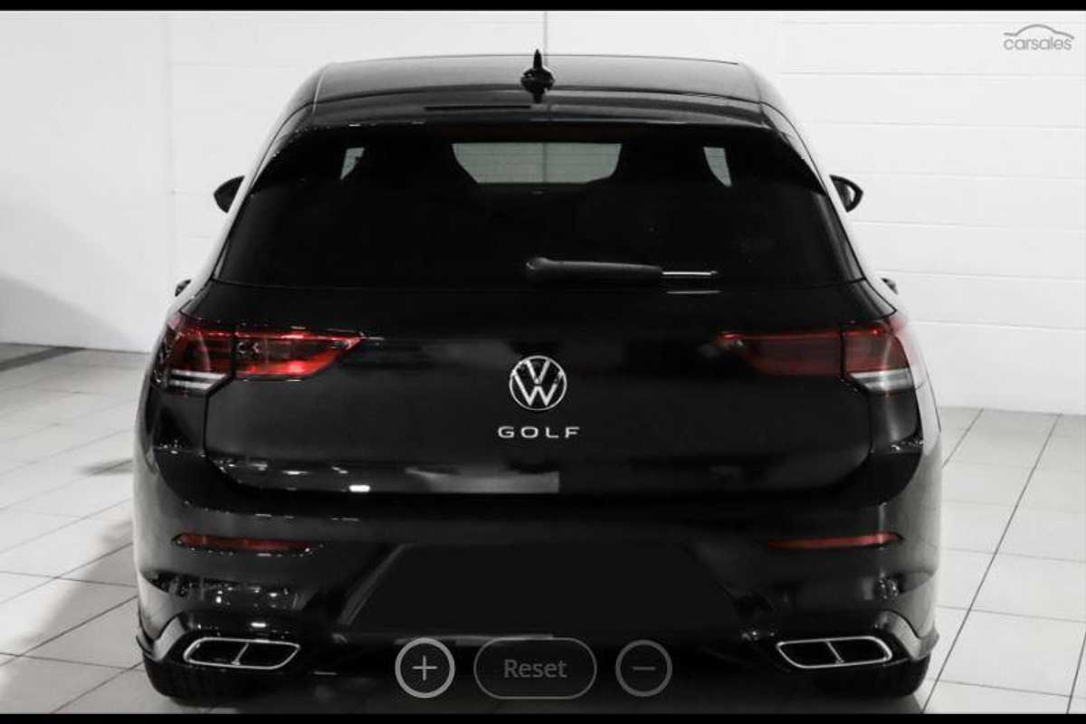2023 Volkswagen Golf 110TSI R-Line 8