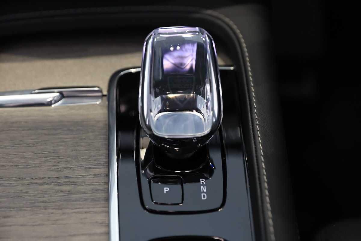2023 Volvo XC90 Ultimate B6 Bright