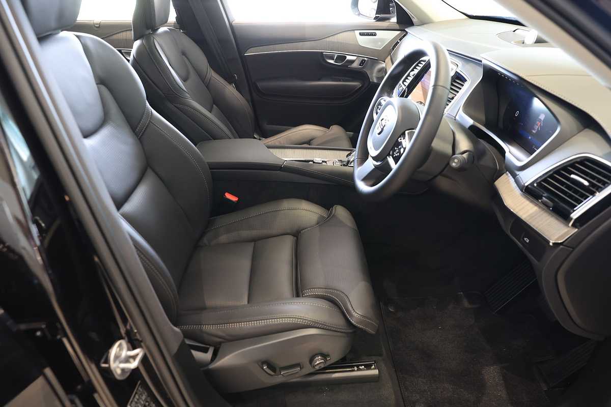 2023 Volvo XC90 Ultimate B6 Bright