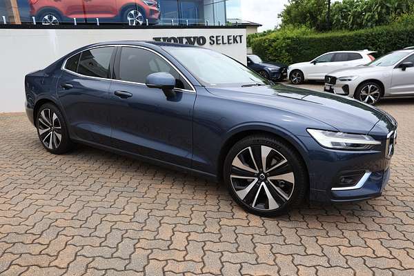 2022 Volvo S60 Ultimate B5 Bright