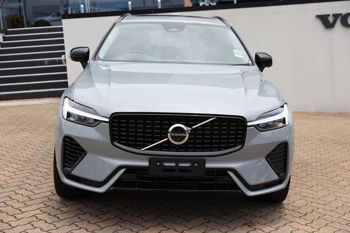 2023 Volvo XC60 Recharge Ultimate T8 Plug-In Hybrid