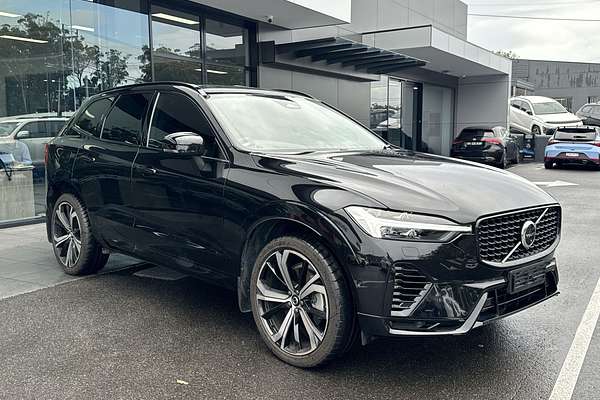2022 Volvo XC60 Recharge Ultimate T8 Plug-In Hybrid