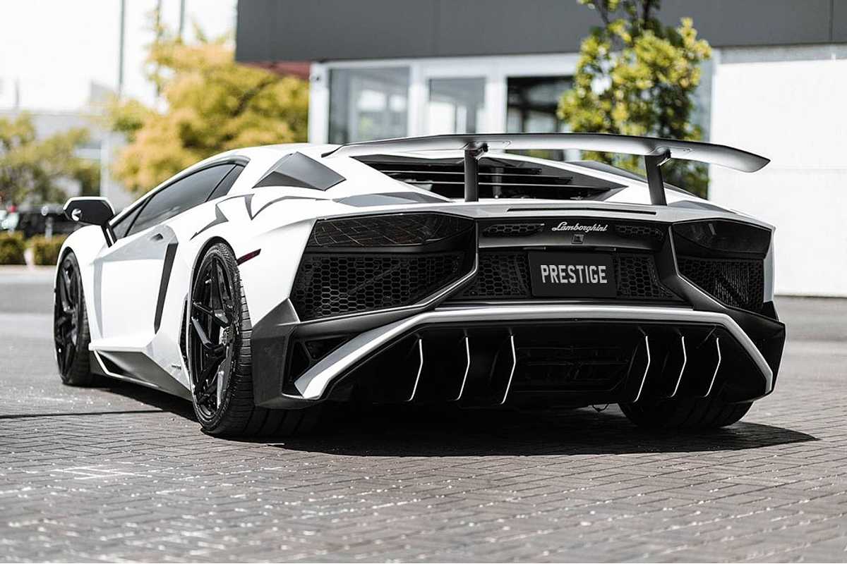 2012 Lamborghini Aventador LP700-4 834