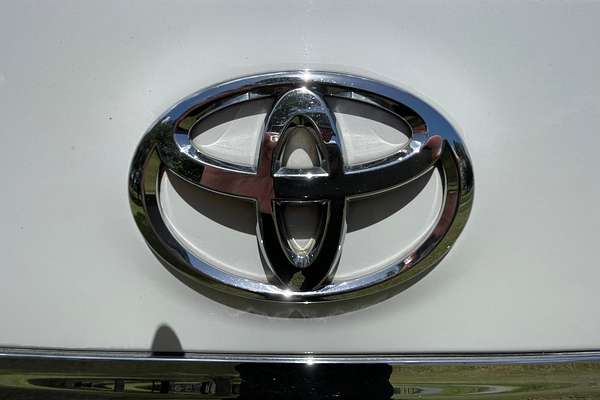 2012 Toyota Landcruiser GXL VDJ200R