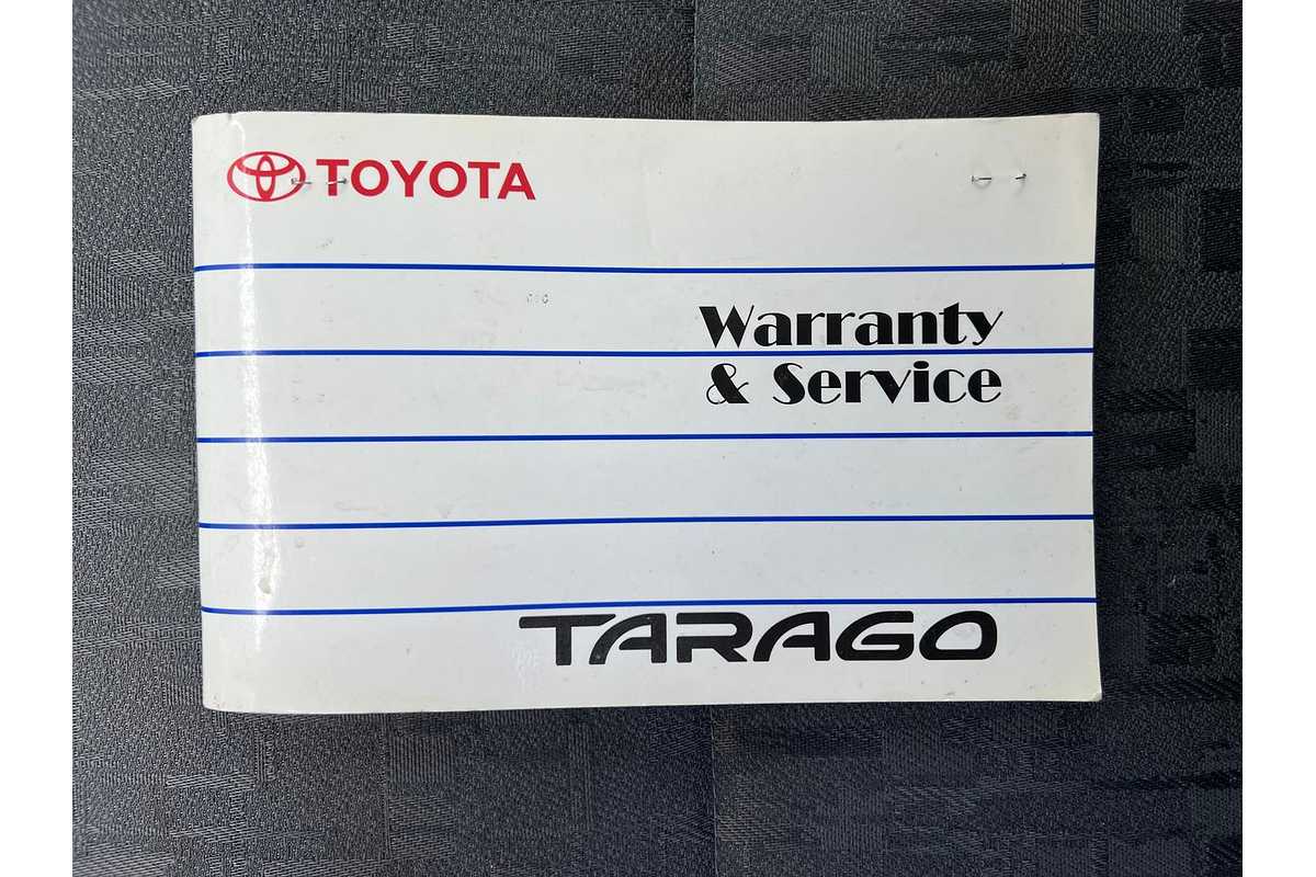 2005 Toyota Tarago GLi ACR30R