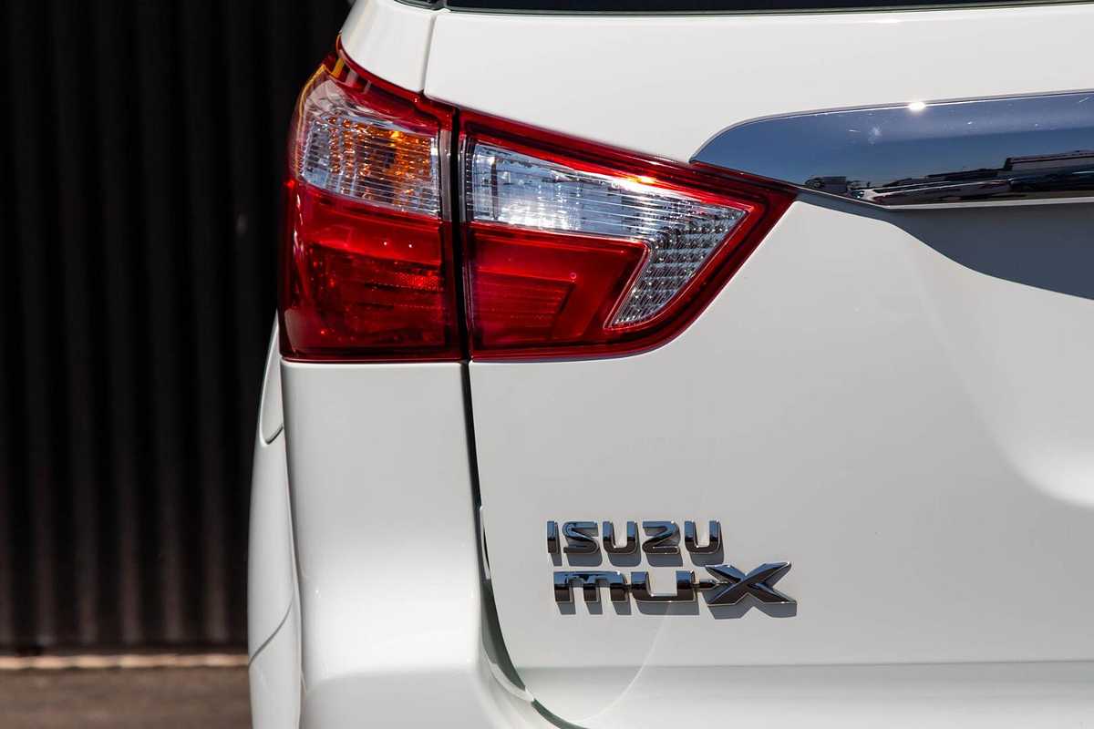 2019 Isuzu MU-X LS-M