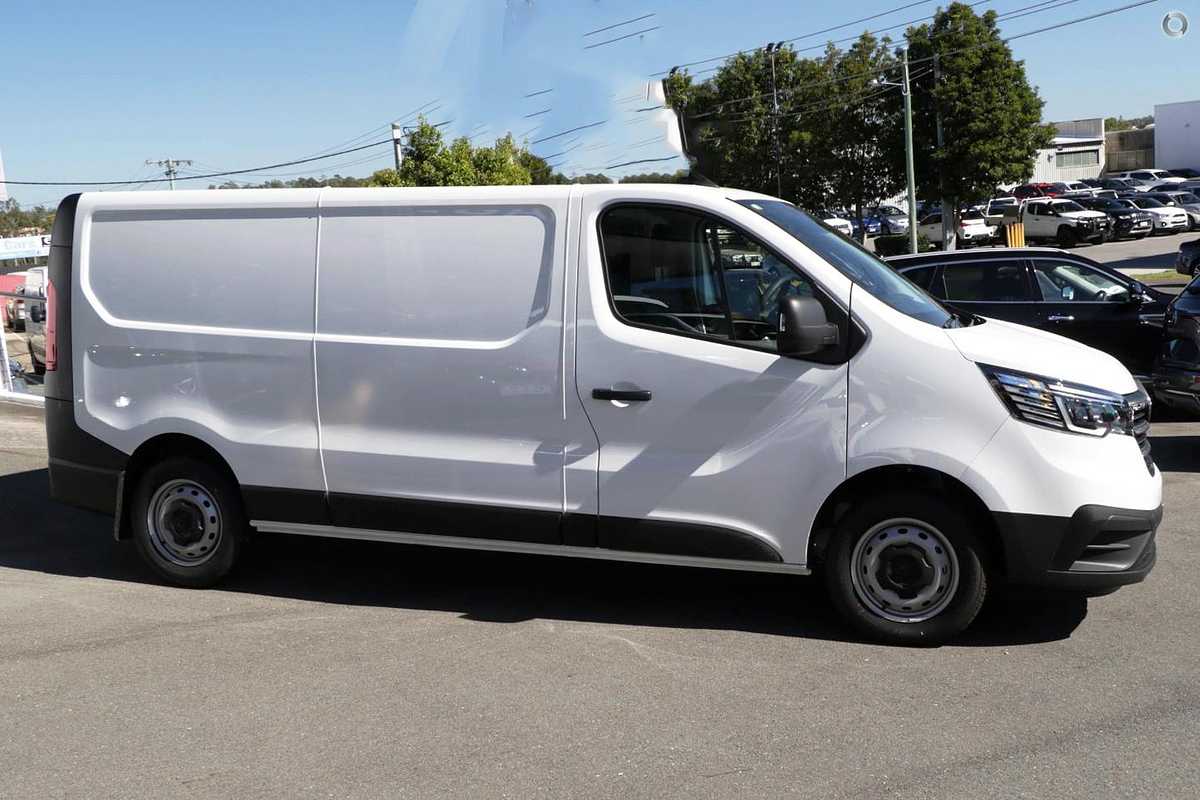 2023 Renault Trafic Pro X82