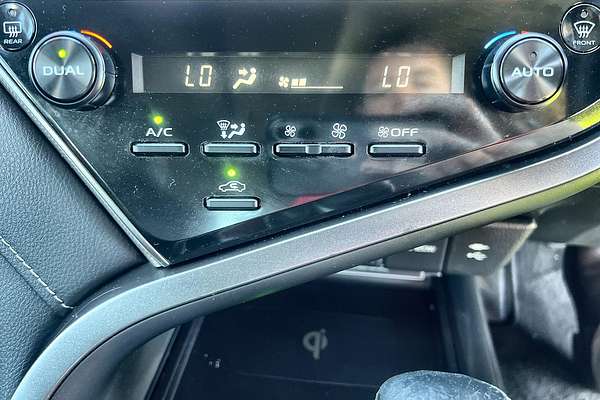 2020 Toyota Camry SX GSV70R