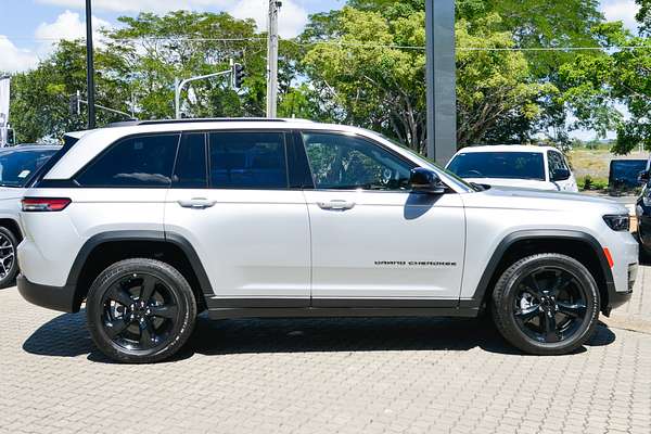 2023 Jeep Grand Cherokee Night Eagle WL