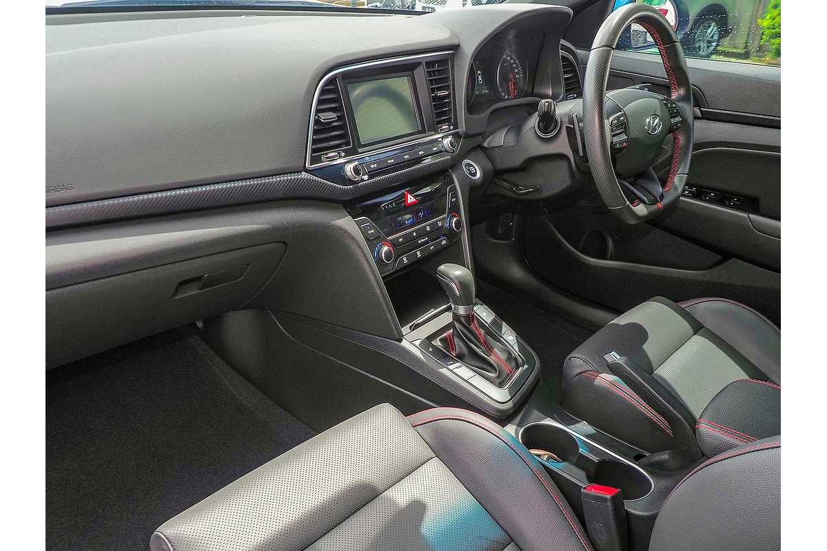 2017 Hyundai Elantra SR Turbo AD
