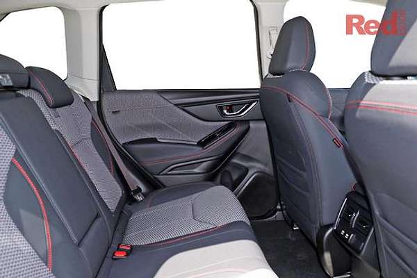 2024 Subaru Forester 2.5i Sport S5