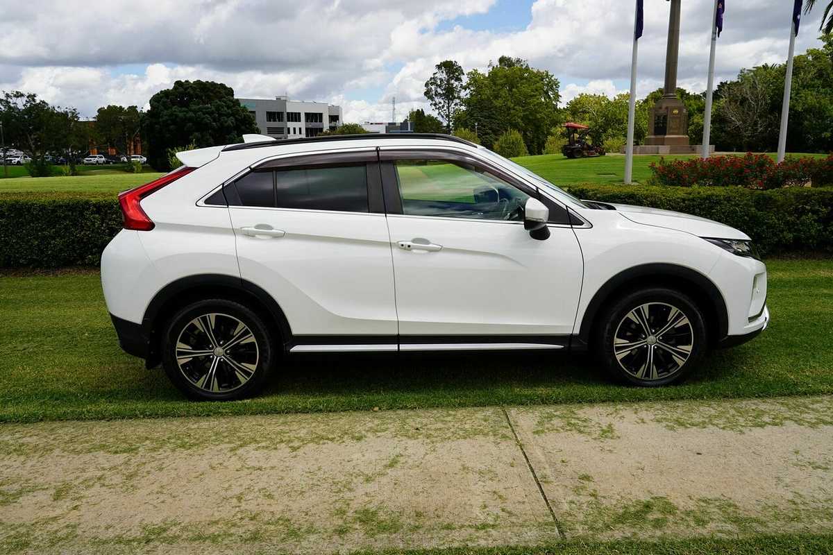2017 Mitsubishi Eclipse Cross LS (2WD) YA