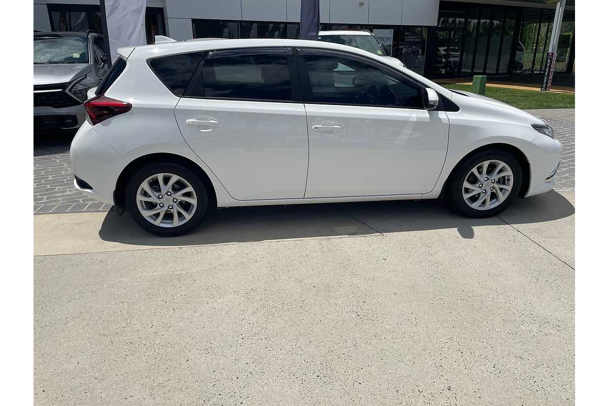 2015 Toyota Corolla Ascent Sport ZRE182R