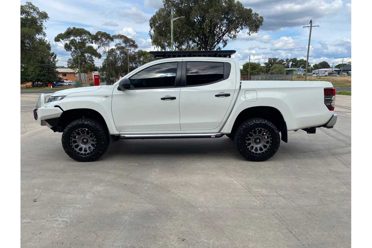 2022 Mitsubishi Triton GLX-R MR 4X4
