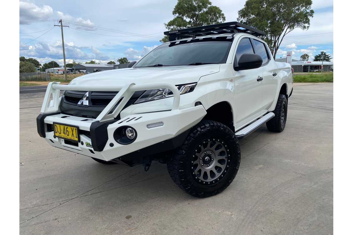 2022 Mitsubishi Triton GLX-R MR 4X4