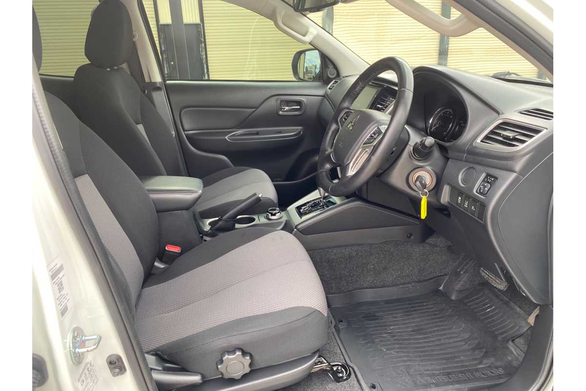 2022 Mitsubishi Triton GLX-R MR 4X4