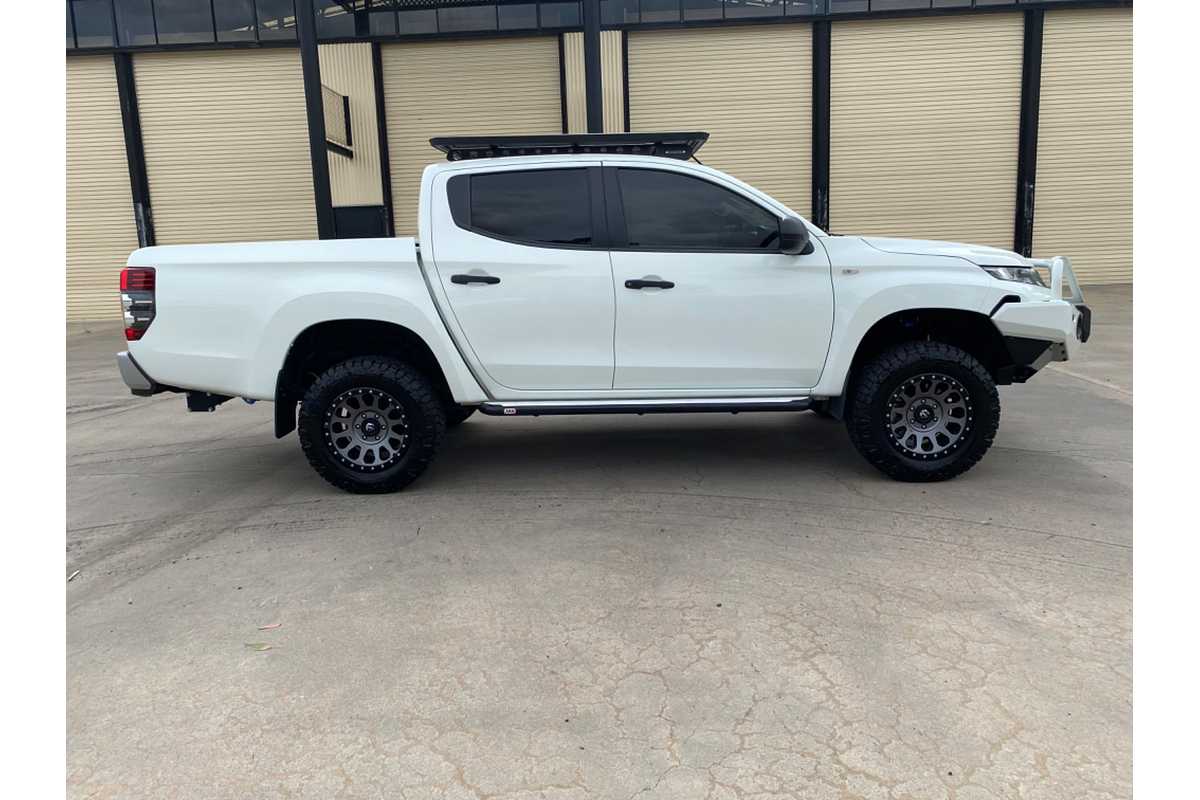 2022 Mitsubishi Triton GLX-R MR 4X4