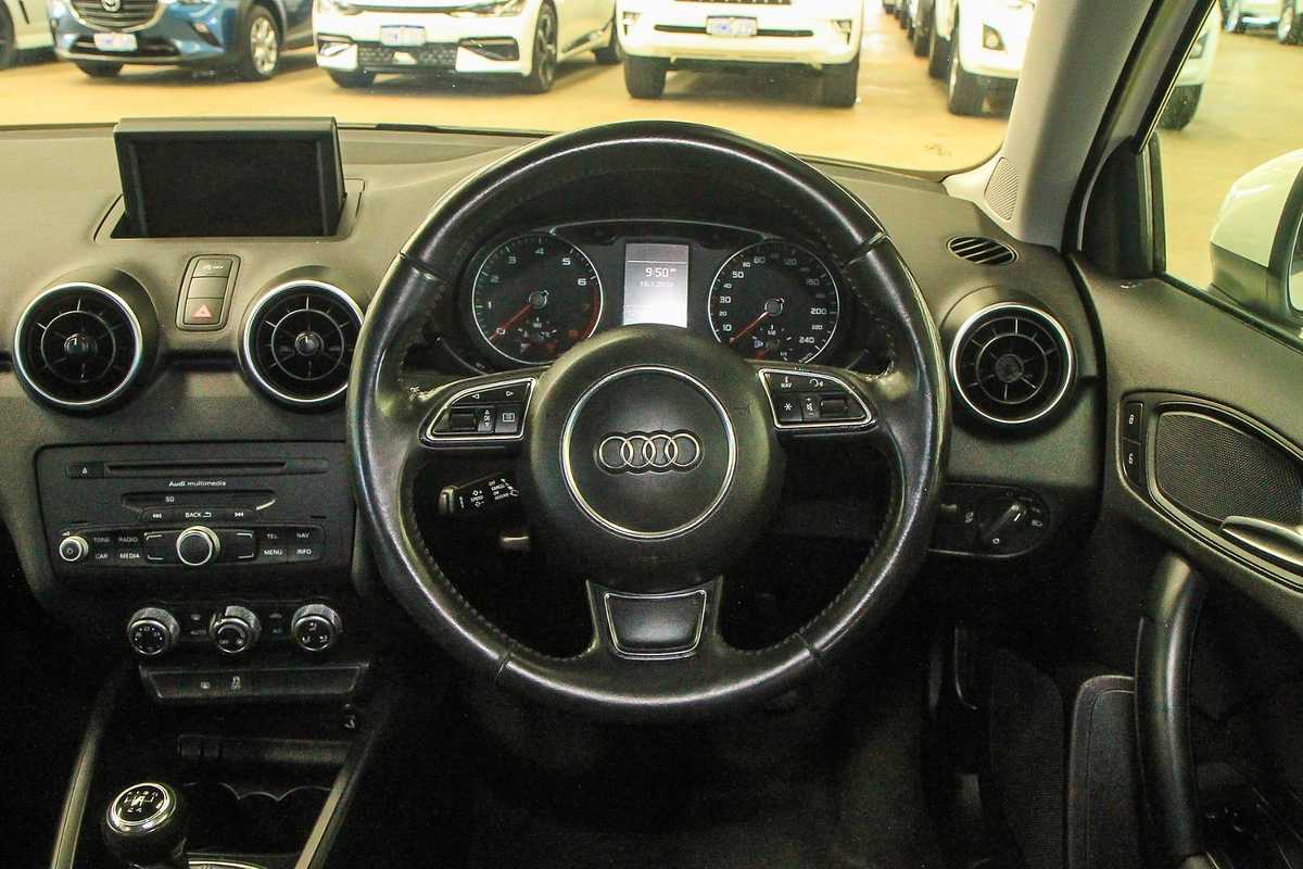 2013 Audi A1 Attraction 8X