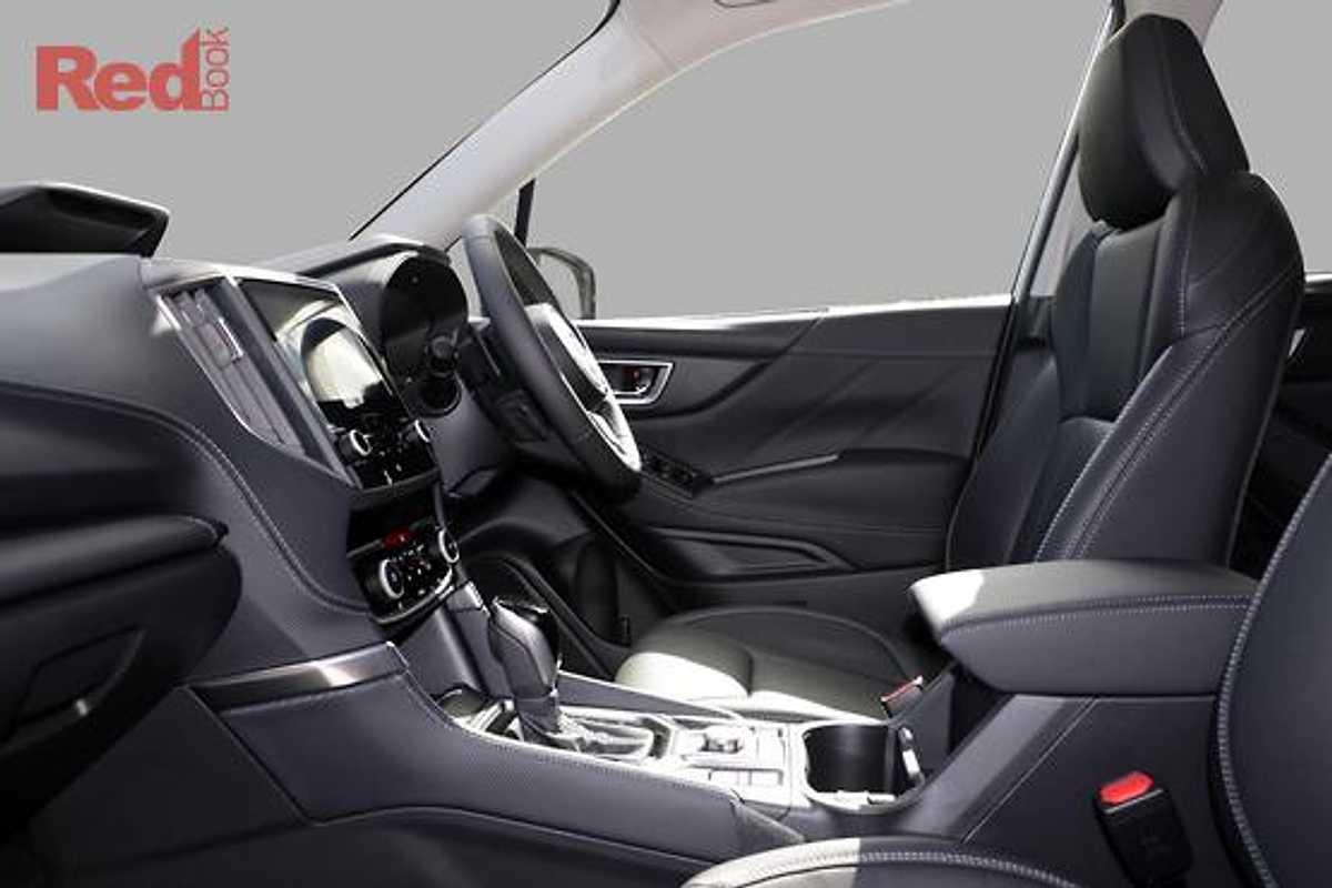 2024 Subaru Forester Hybrid S S5
