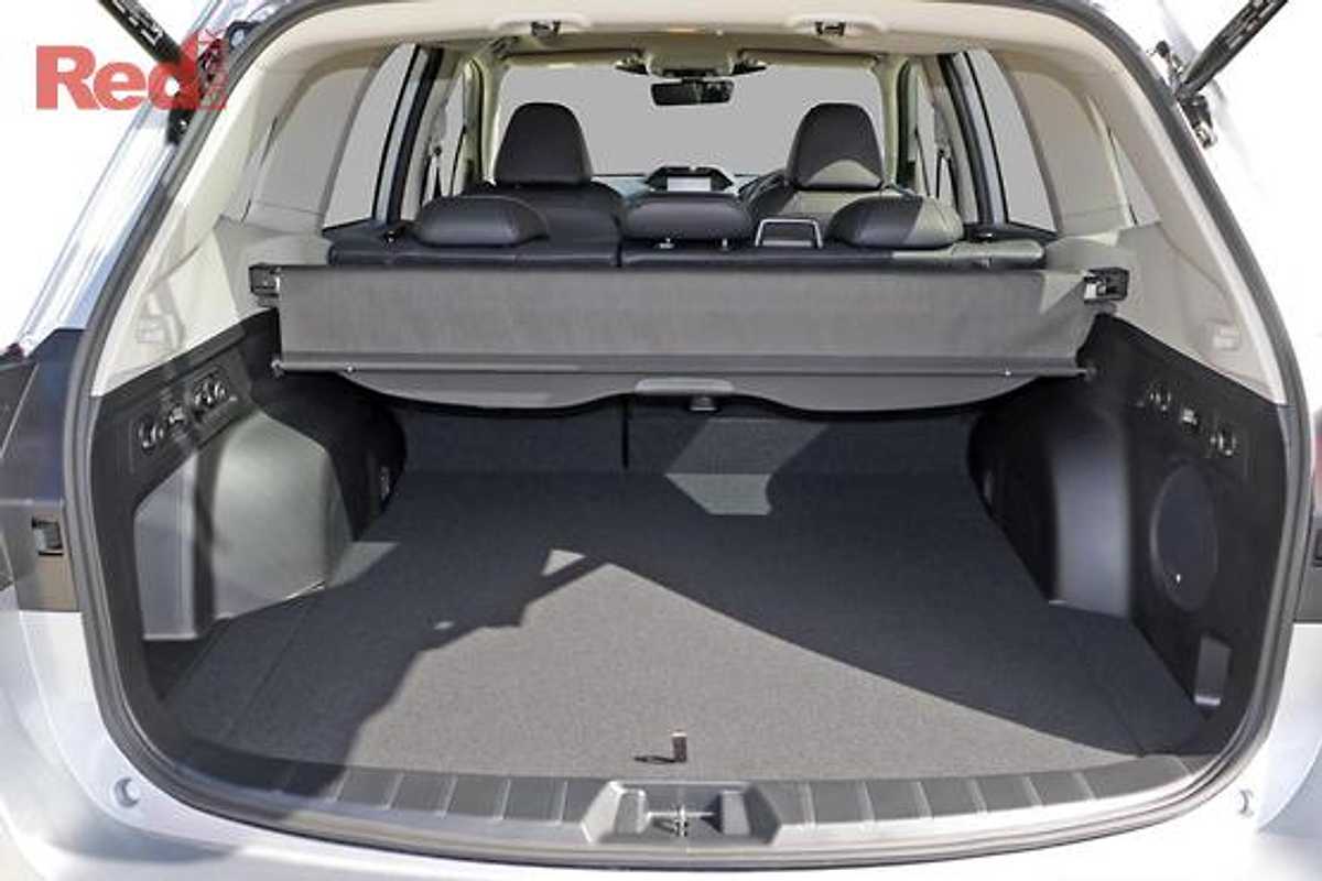 2024 Subaru Forester Hybrid S S5