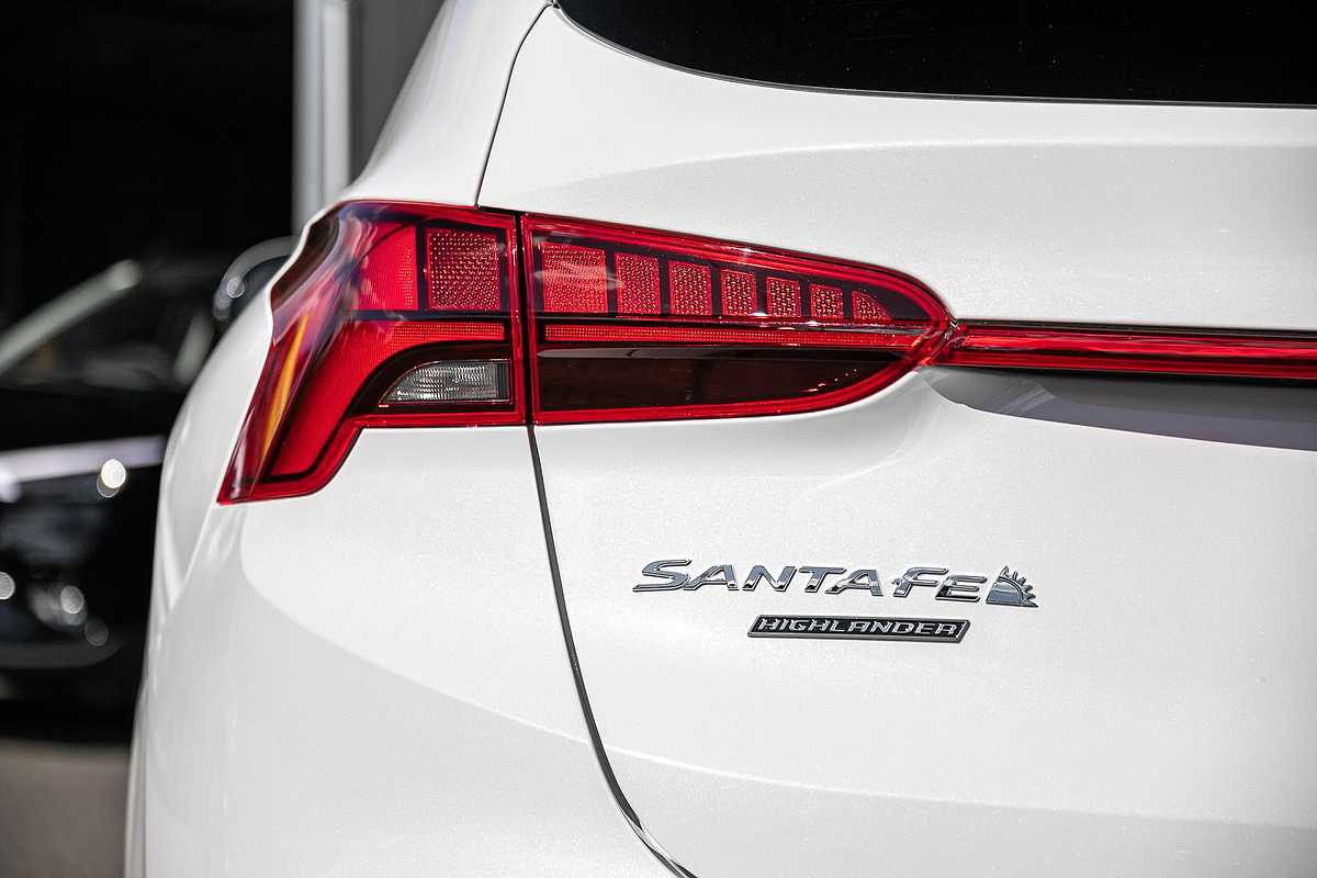 2023 Hyundai Santa Fe Hybrid Highlander TM.V4