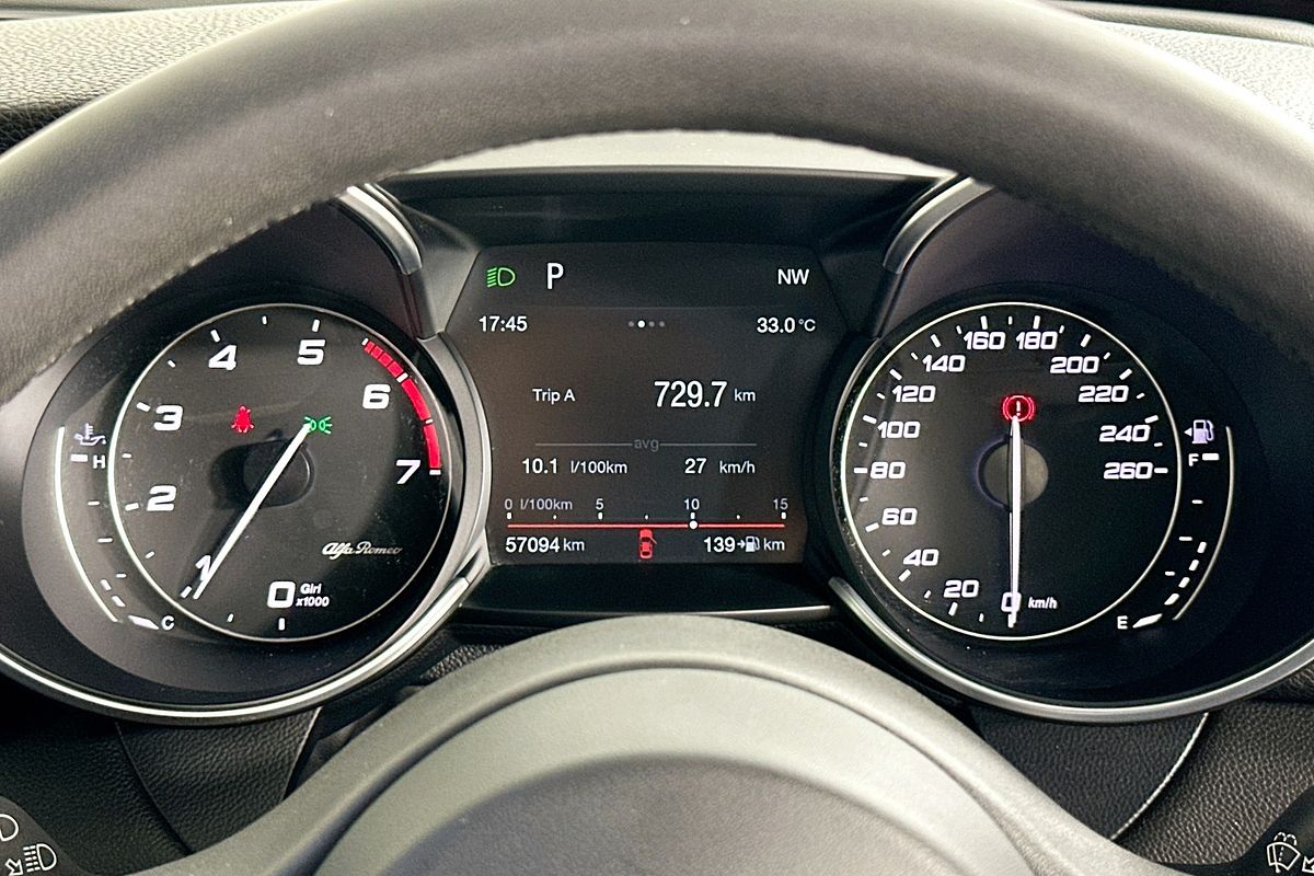 2018 Alfa Romeo GIULIA  952