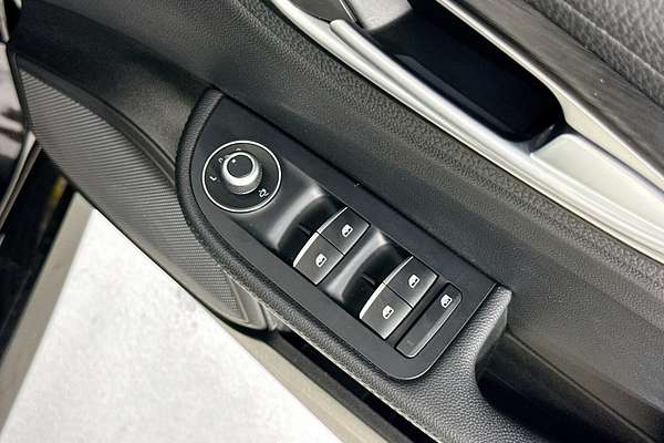 2018 Alfa Romeo GIULIA  952