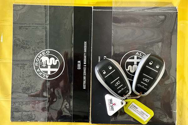 2018 Alfa Romeo GIULIA  952