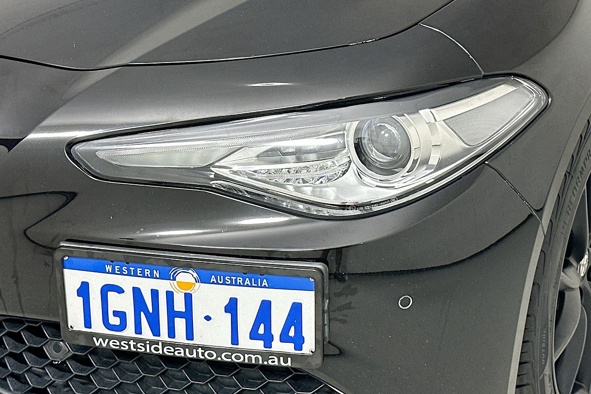 2018 Alfa Romeo GIULIA  952