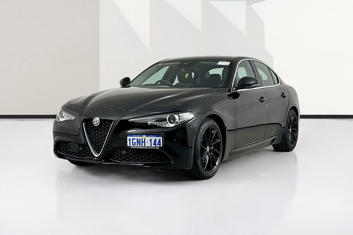 2018 Alfa Romeo GIULIA  952