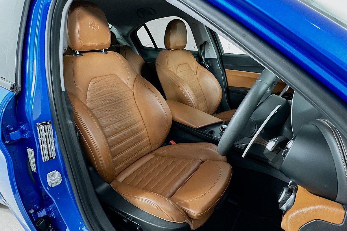 2017 Alfa Romeo Giulia VELOCE 952