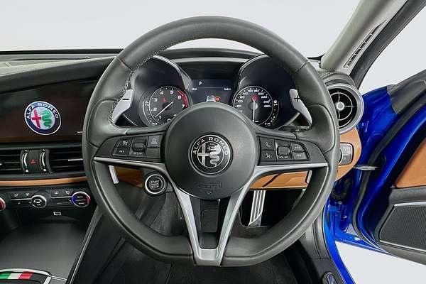 2017 Alfa Romeo Giulia VELOCE 952